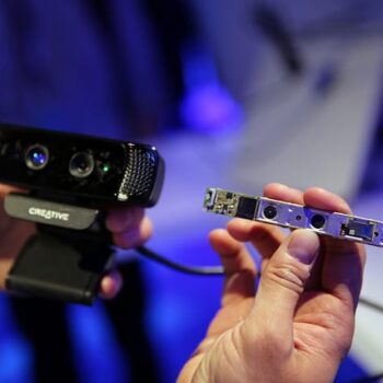 Gaan we met Intel’s RealSense onze pc besturen?