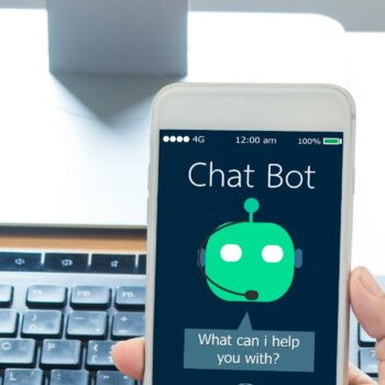 Chatbot Frankie van Frankwatching: onze eerste ervaringen [3 lessen]